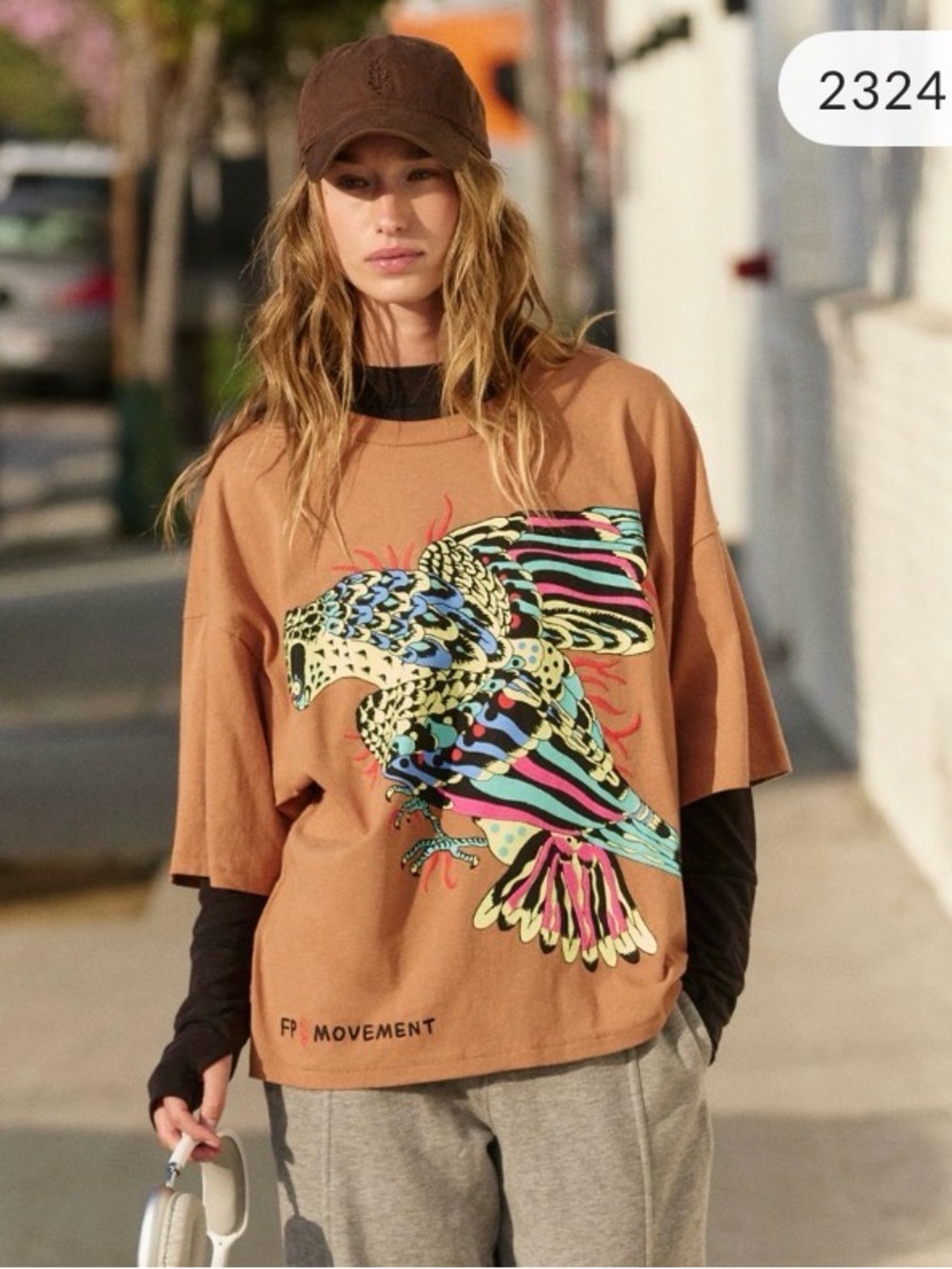 Free People Elliot Snowman Graphic Tee. NWOT. Camel combo